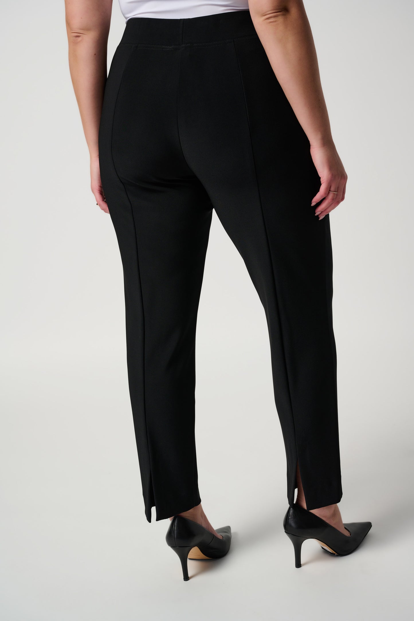 J.R 143105NOS Classic Straight Pant
