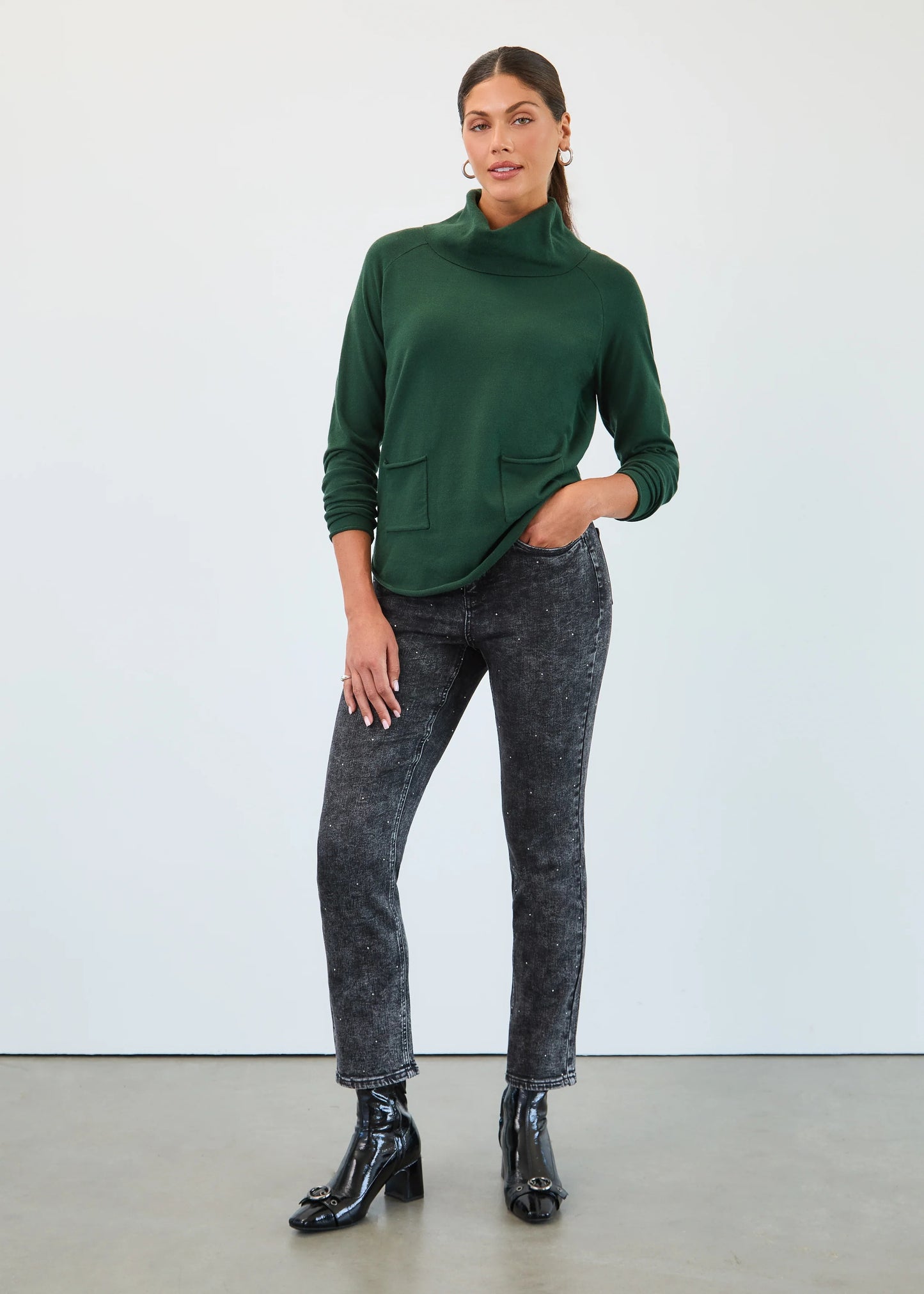 FDJ 1492212 Cowl Neck Sweater