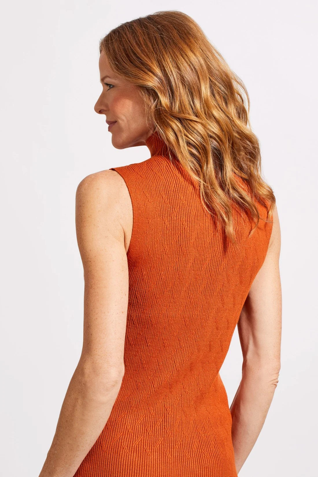 Tri 1561O Textured Sleeveless Mock Neck Top