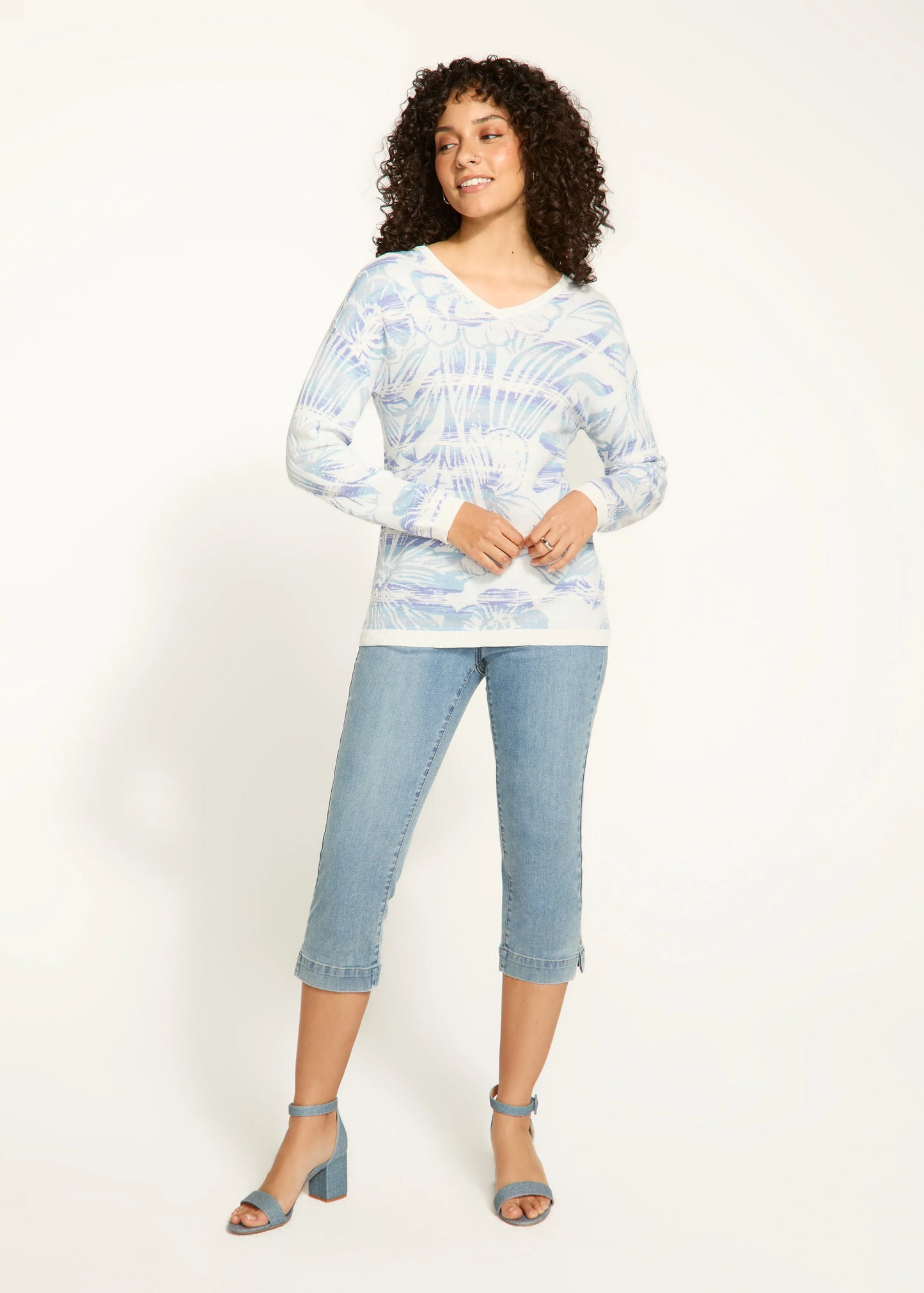 FDJ 1623764 Jaquard V-Neck Sweater