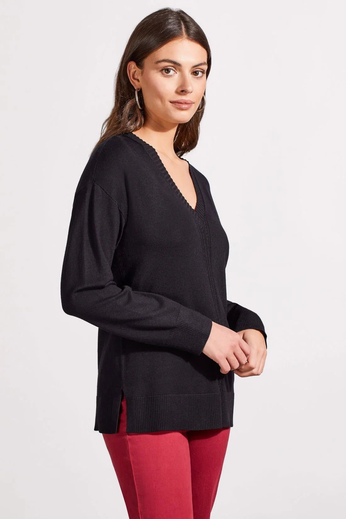 Tri 1924O V-Neck Sweater With Cable Knit Details