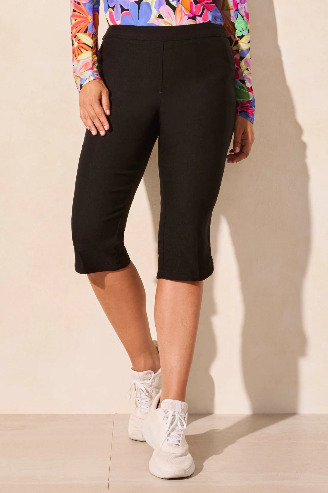 Tri 2057o Flatten It® Pull-On Capri With Zip Pockets