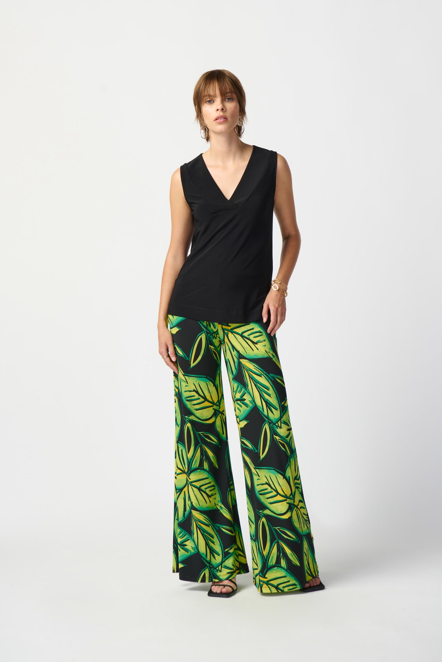 J.R 241239S25 Silky Knit Sleeveless Top