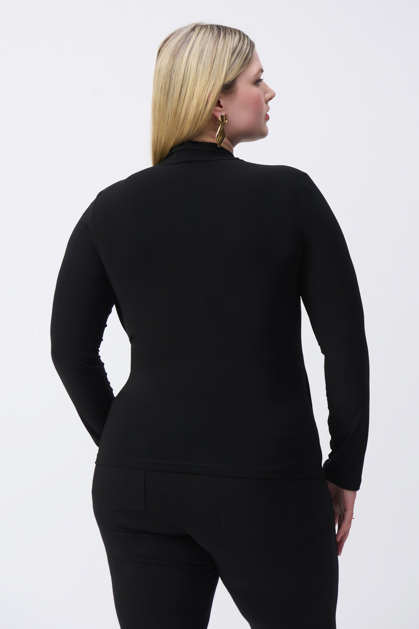 J.R 243152 Silky Fitted Wrap Top