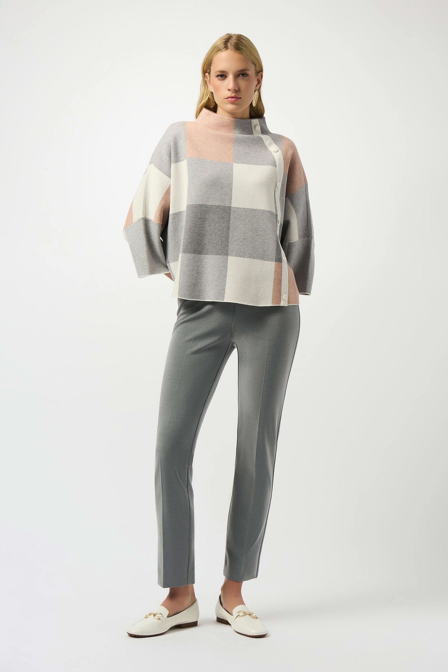 J.R 243948F25 Plaid Jacquard Sweater Knit Top