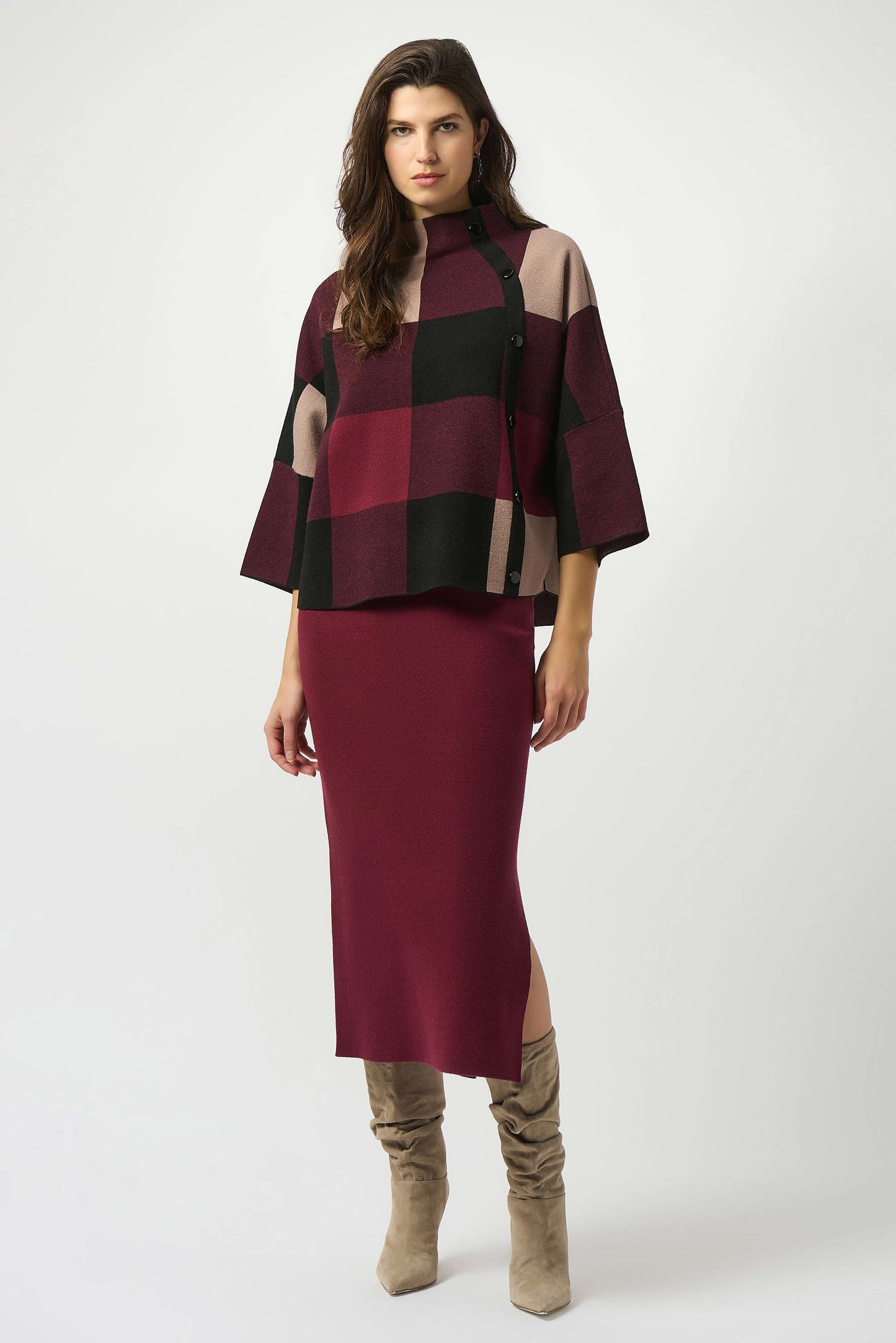 J.R 243948F25 Plaid Jacquard Sweater Knit Top