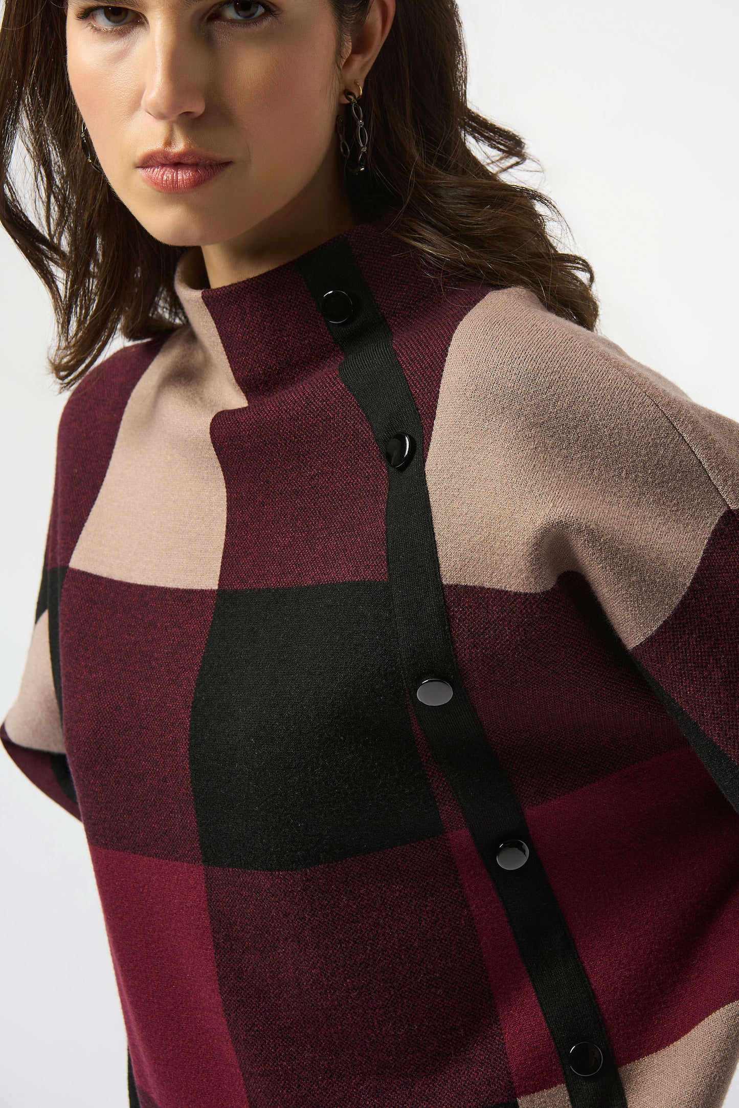 J.R 243948F25 Plaid Jacquard Sweater Knit Top