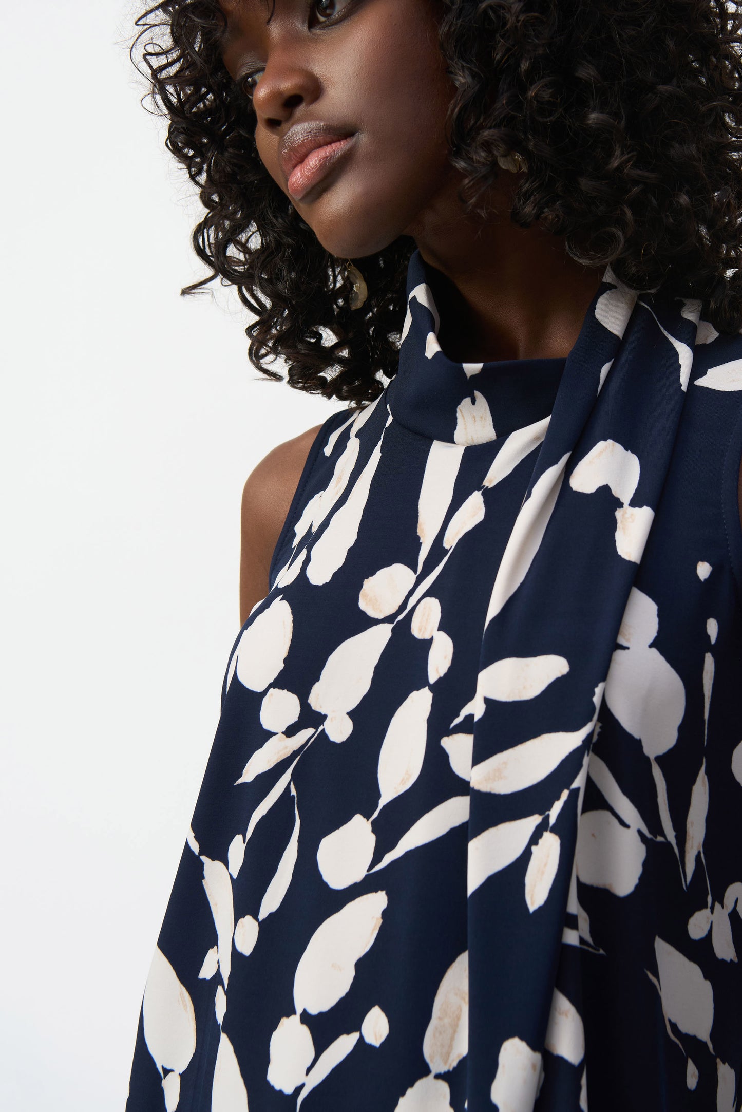 J.R 251251 Silky Knit Abstract Print Sleeveless Top