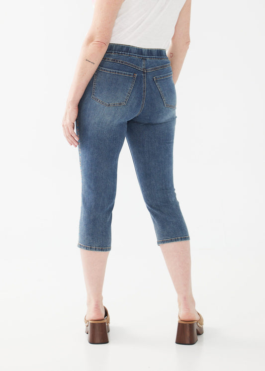 FDJ 2998669 Pull-on Embroidered Denim Capri