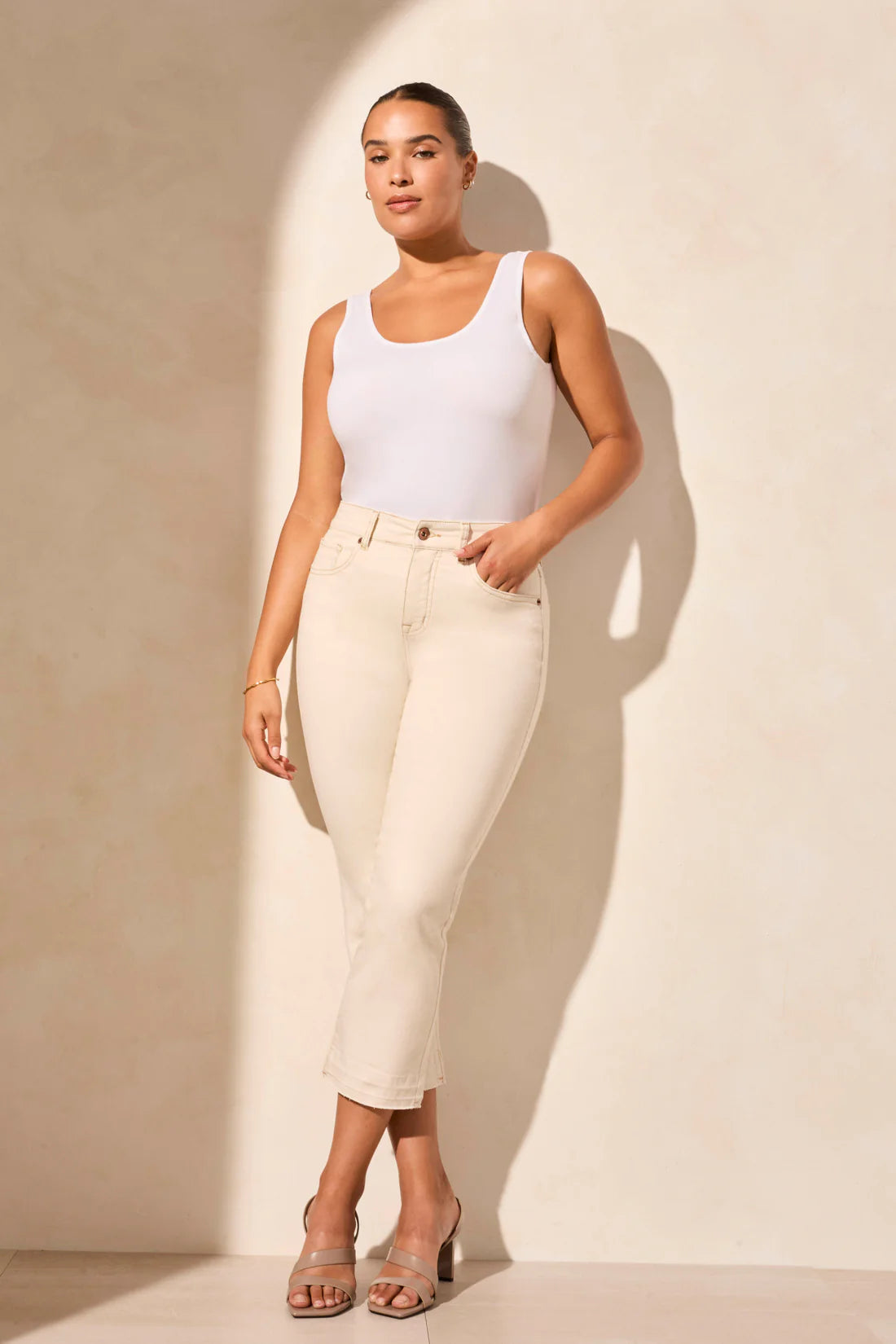 Tri 7735o Sophia Curvy Micro Flare Crop Jeans