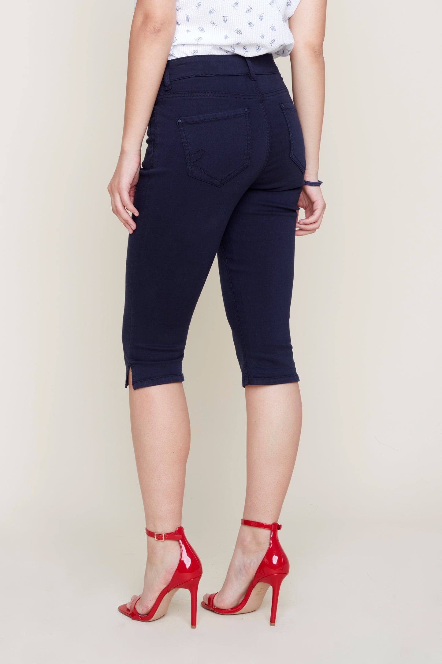 R. 8107 Capri