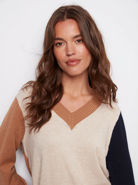 C.B C2853 Colorblock V-Neck Sweater