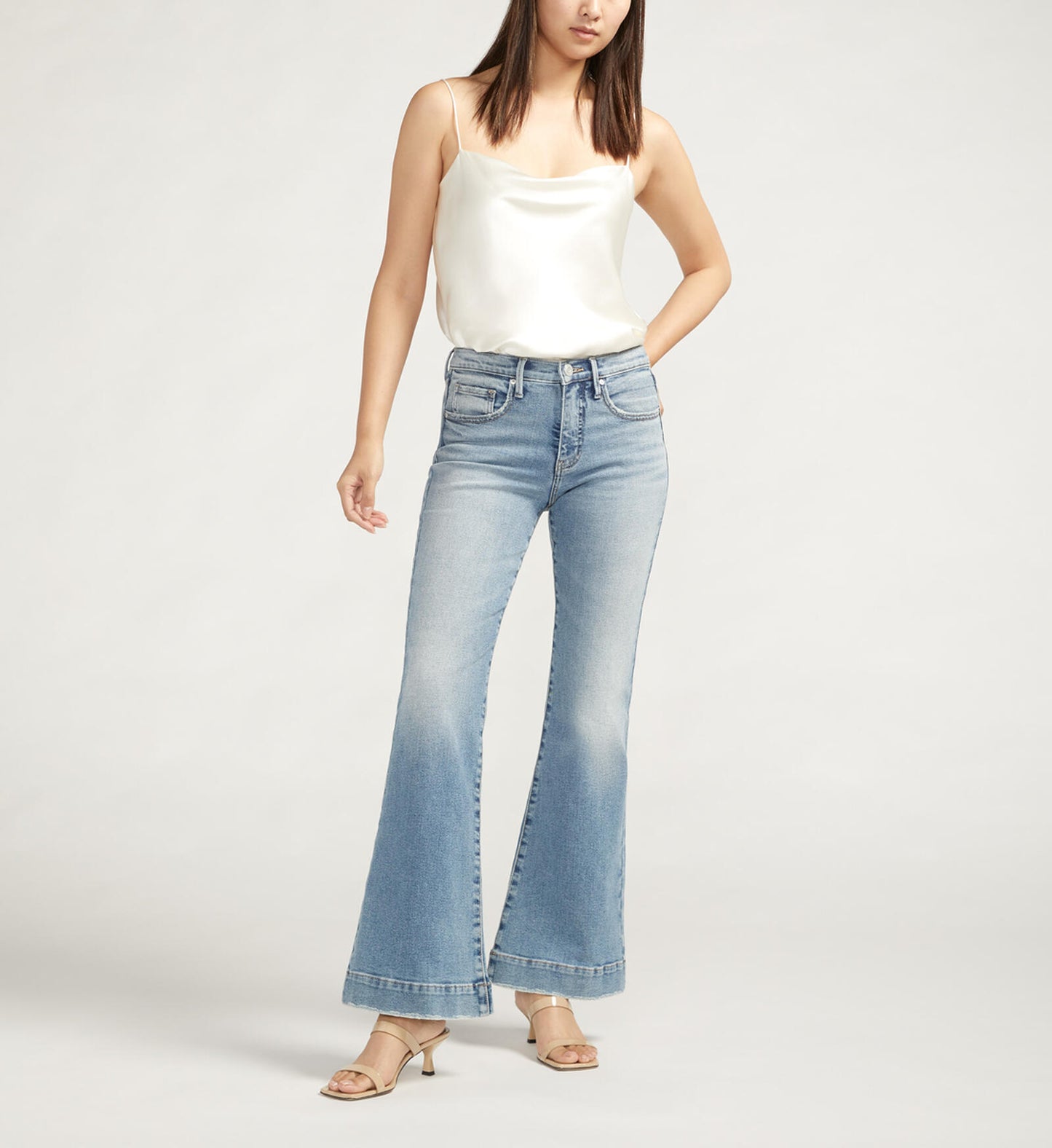 Jag J2972SAT259 Kait Mid Rise Flare Leg Jeans