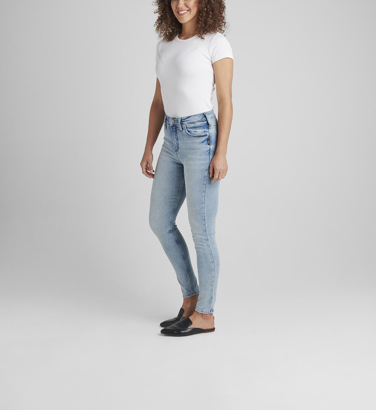 Silver L88008INF110 Infinite High Rise Skinny Jeans