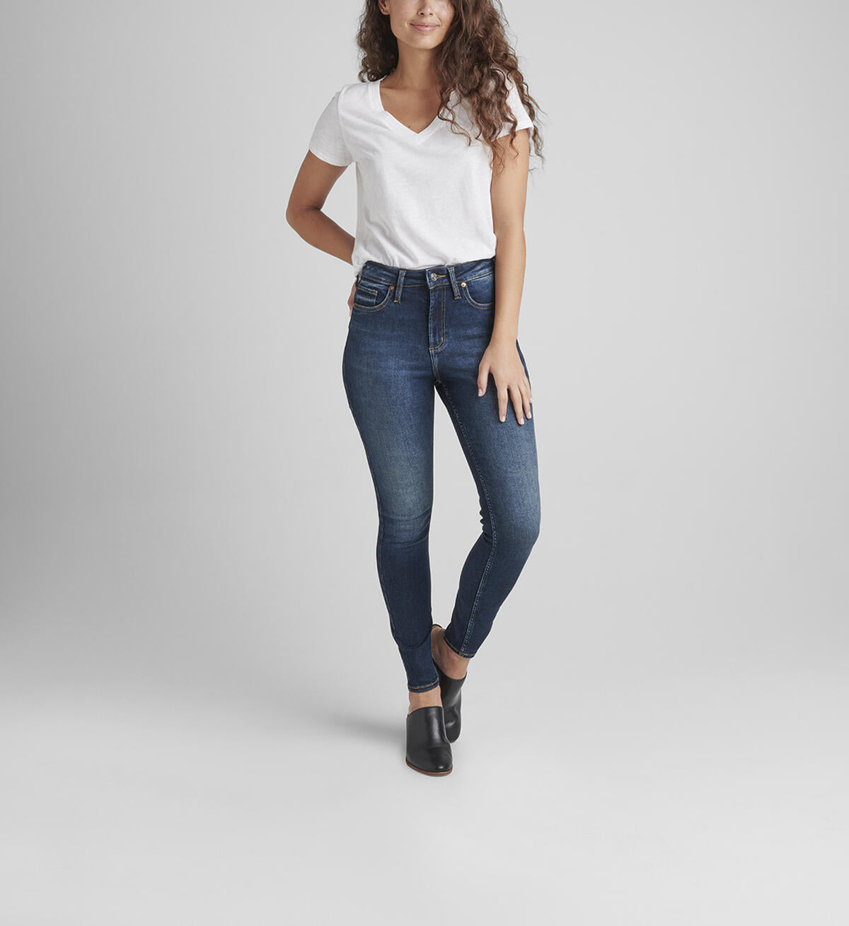 Silver L88008INF436 Infinity Fit High Rise Skinny Jeans