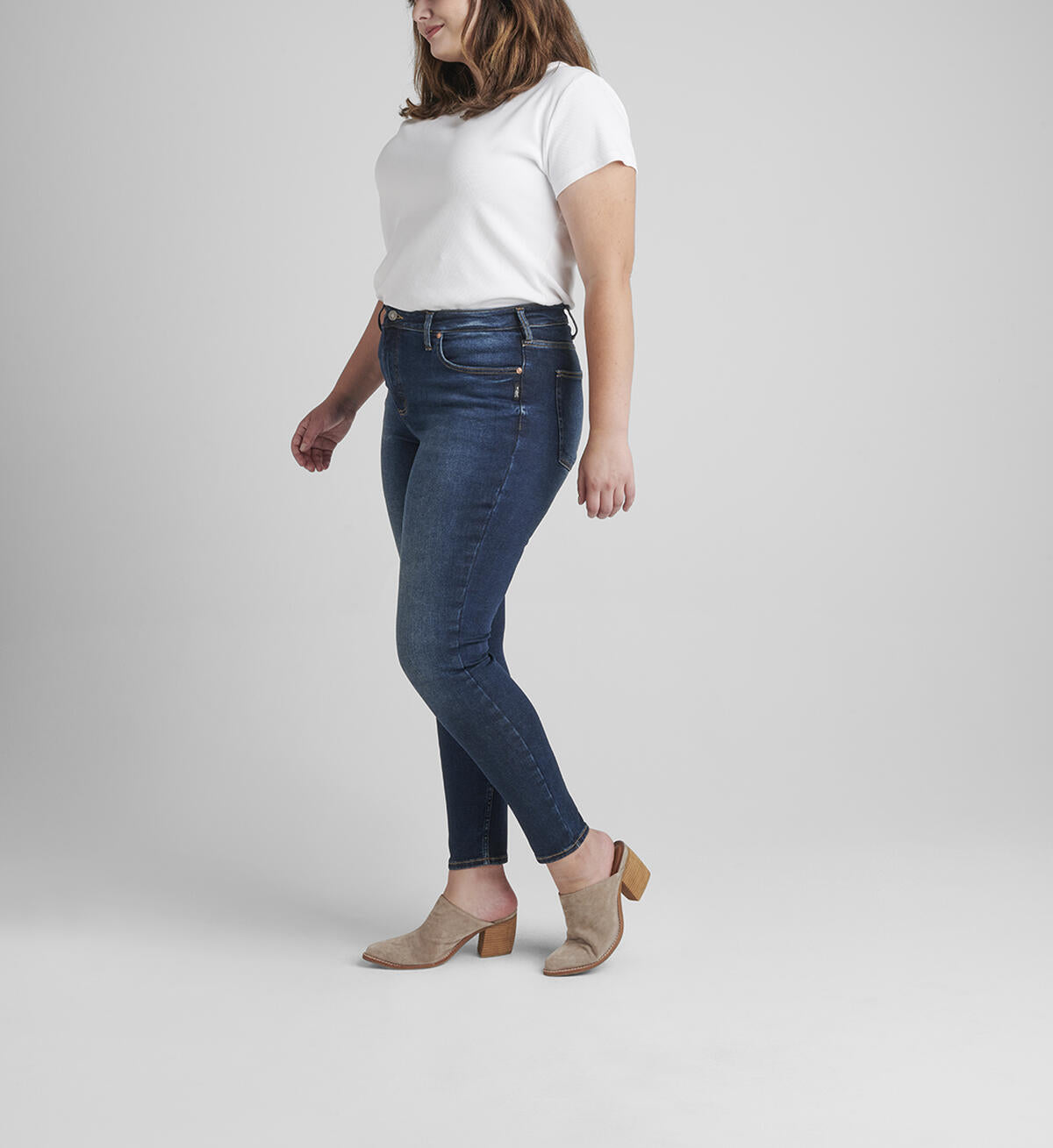 Silver L88008INF436 Infinity Fit High Rise Skinny Jeans