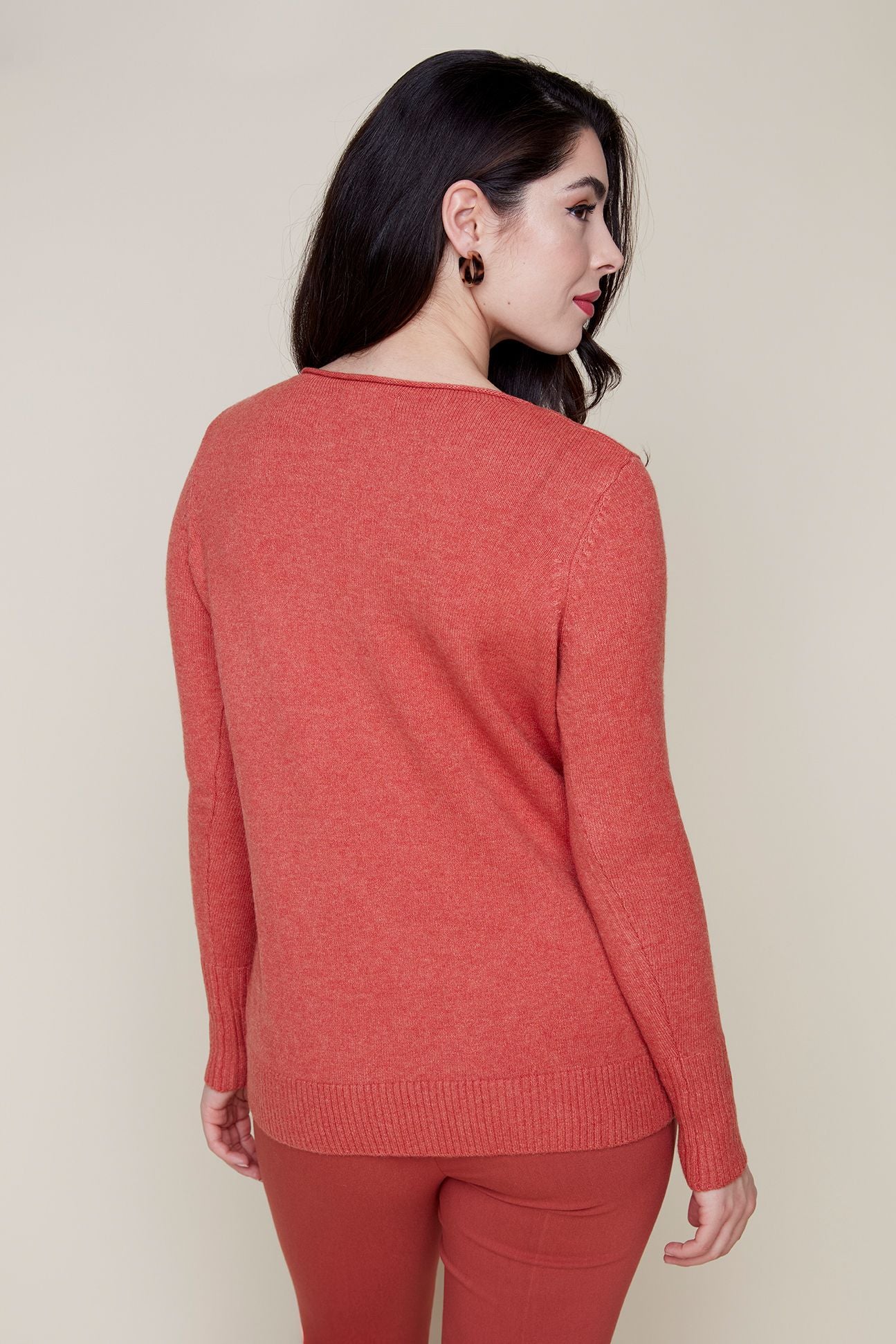 R. 6910 Knit Round Neck Sweater