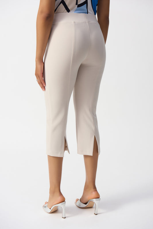 J.R C143105 Classic Capri Pant