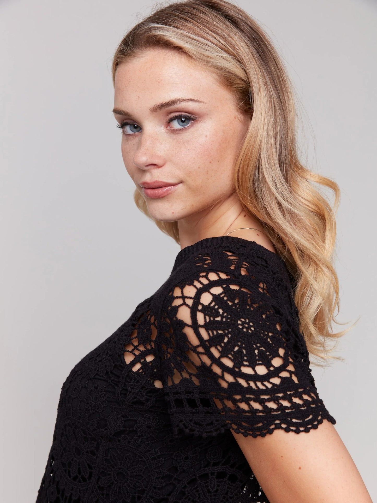 C.B C4584 Short Sleeve Crochet Bolero Cardigan