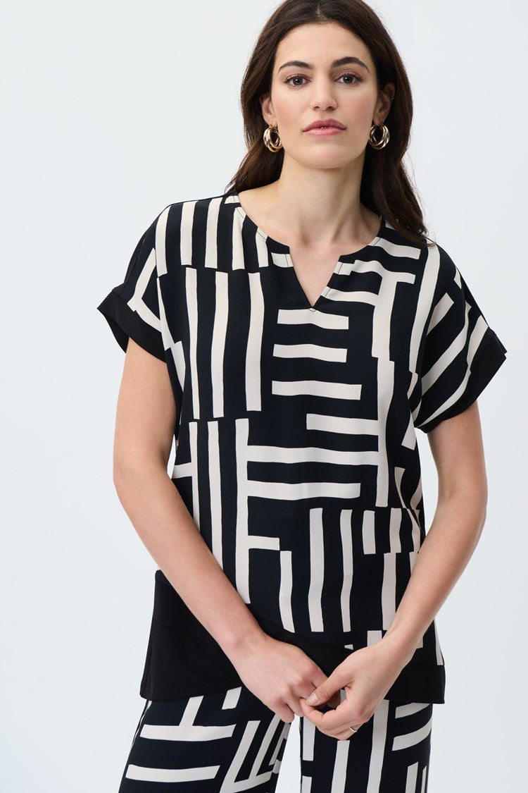J.R 231157 Geo Silky Knit Top