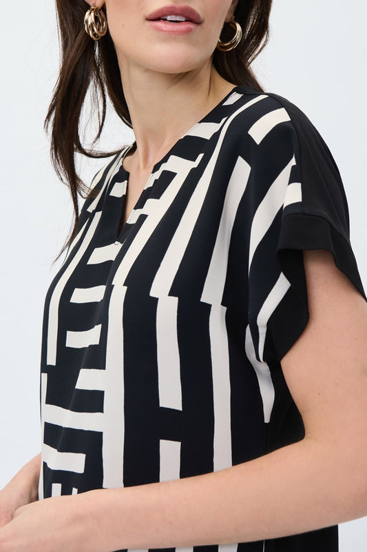 J.R 231157 Geo Silky Knit Top