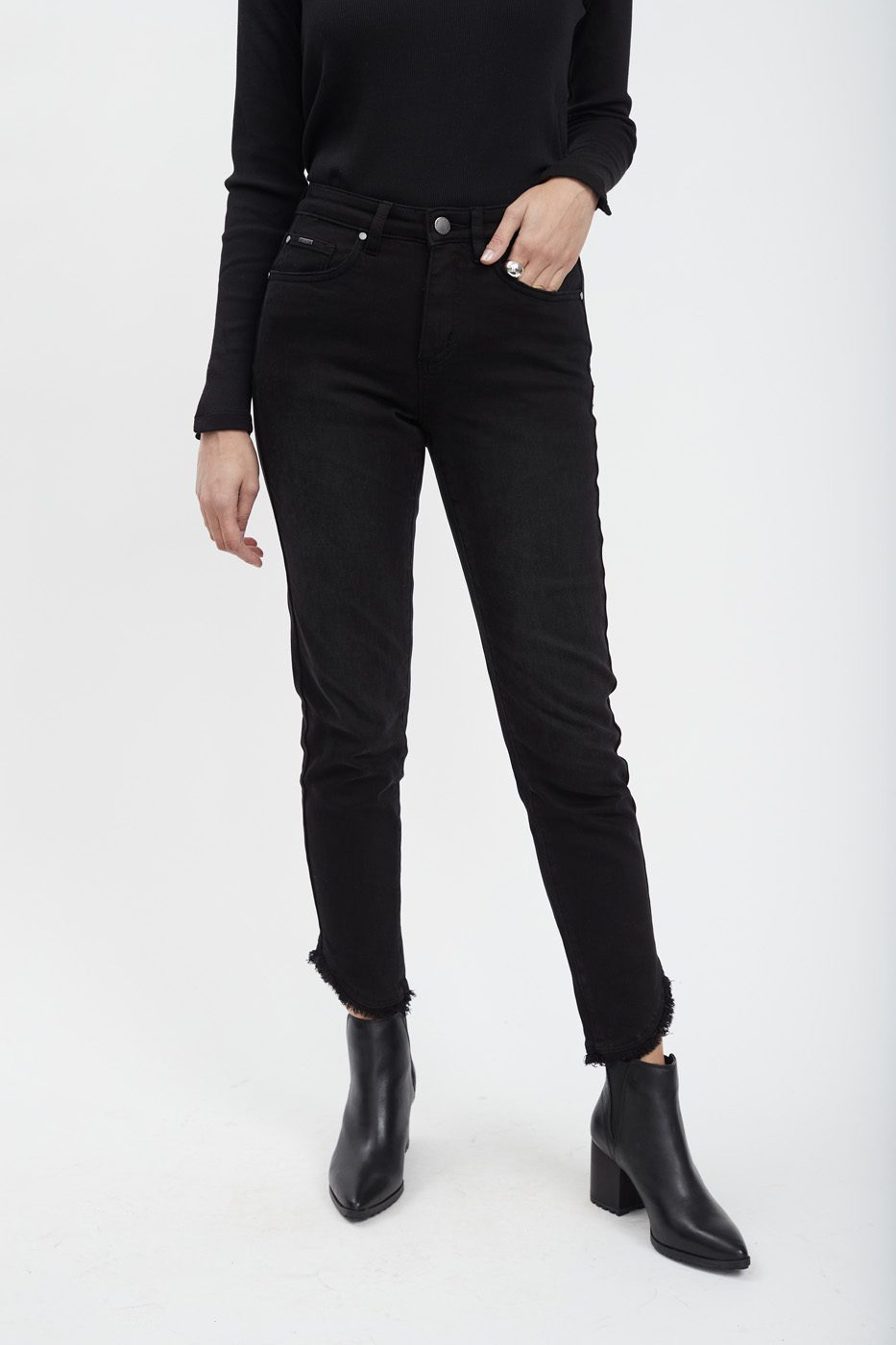 FDJ 6771587 Suzanne Slim Ankle