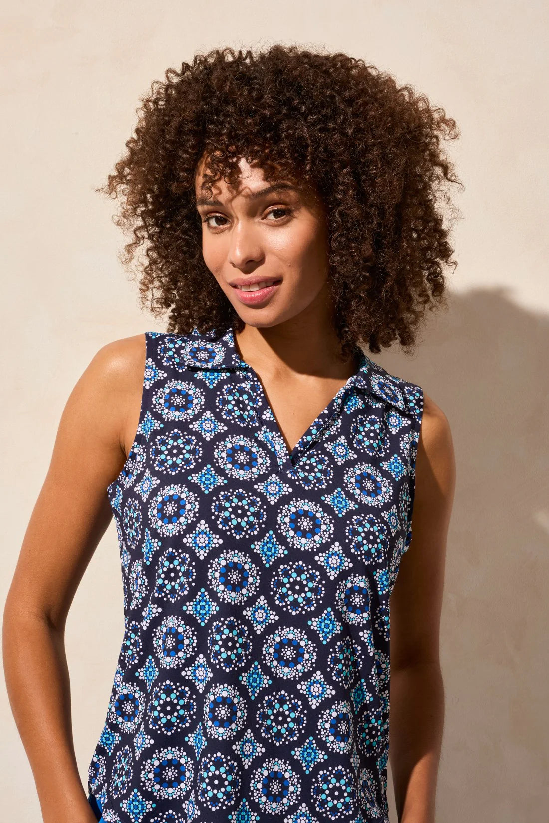 Tri 2063o Textured Print Sleeveless Polo Top With Shirtail