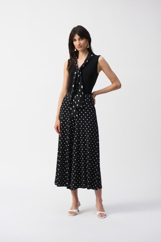 J.R 251078 Silky Knit Top WIth Dot Tie