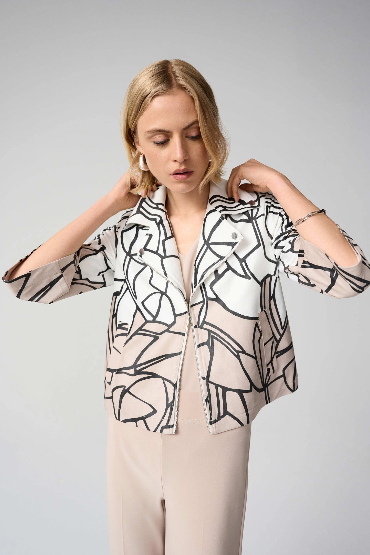 J.R 261908  Faux Suede Abstract Print Swing Jacket