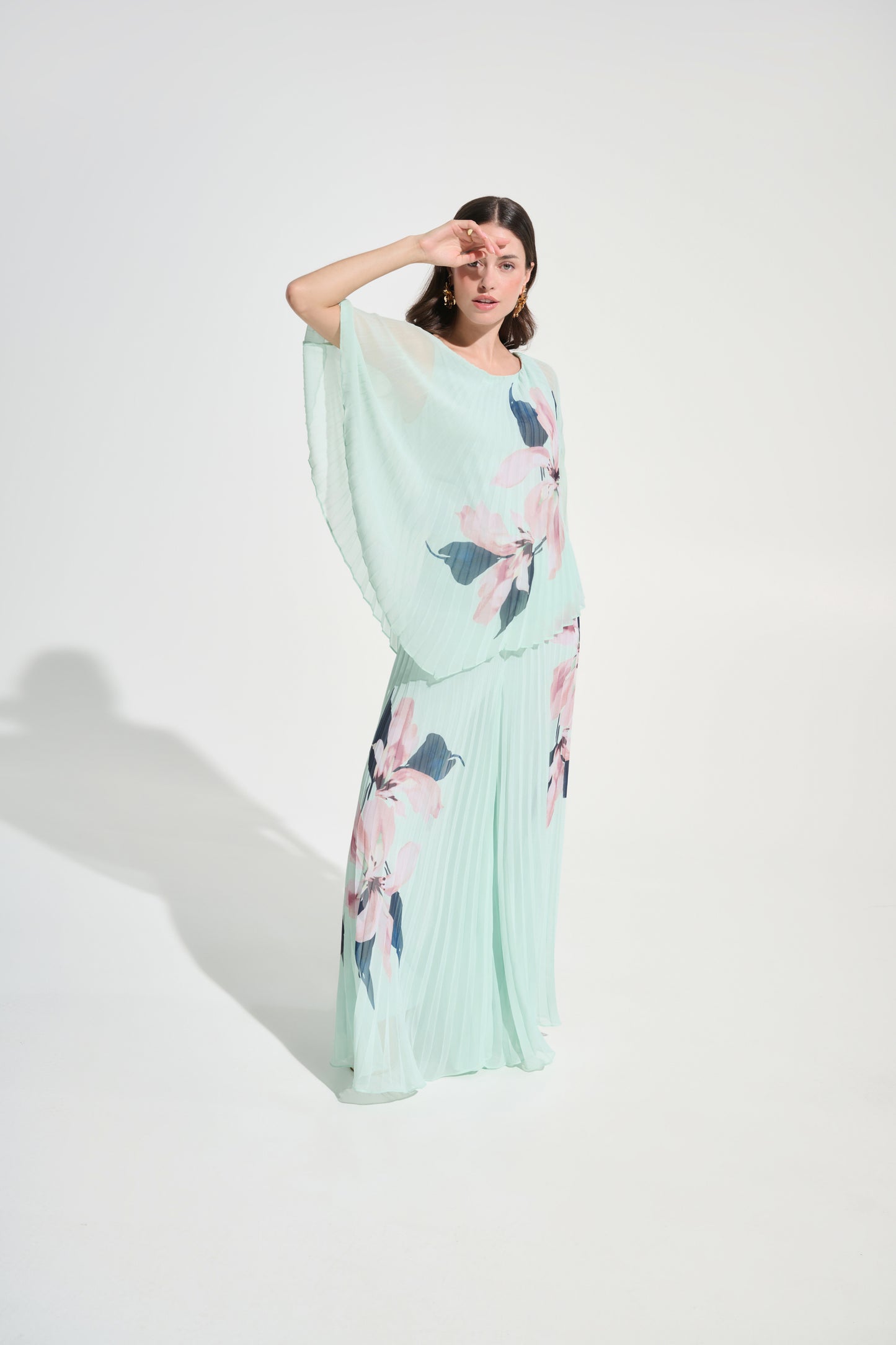 J.R 262724 Signature | Chiffon Floral Print Pleated Poncho Top