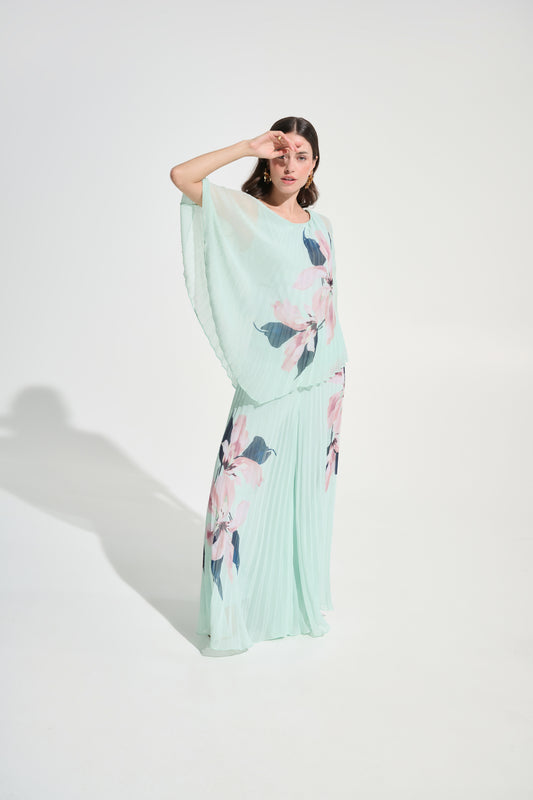 J.R 262724 Signature | Chiffon Floral Print Pleated Poncho Top