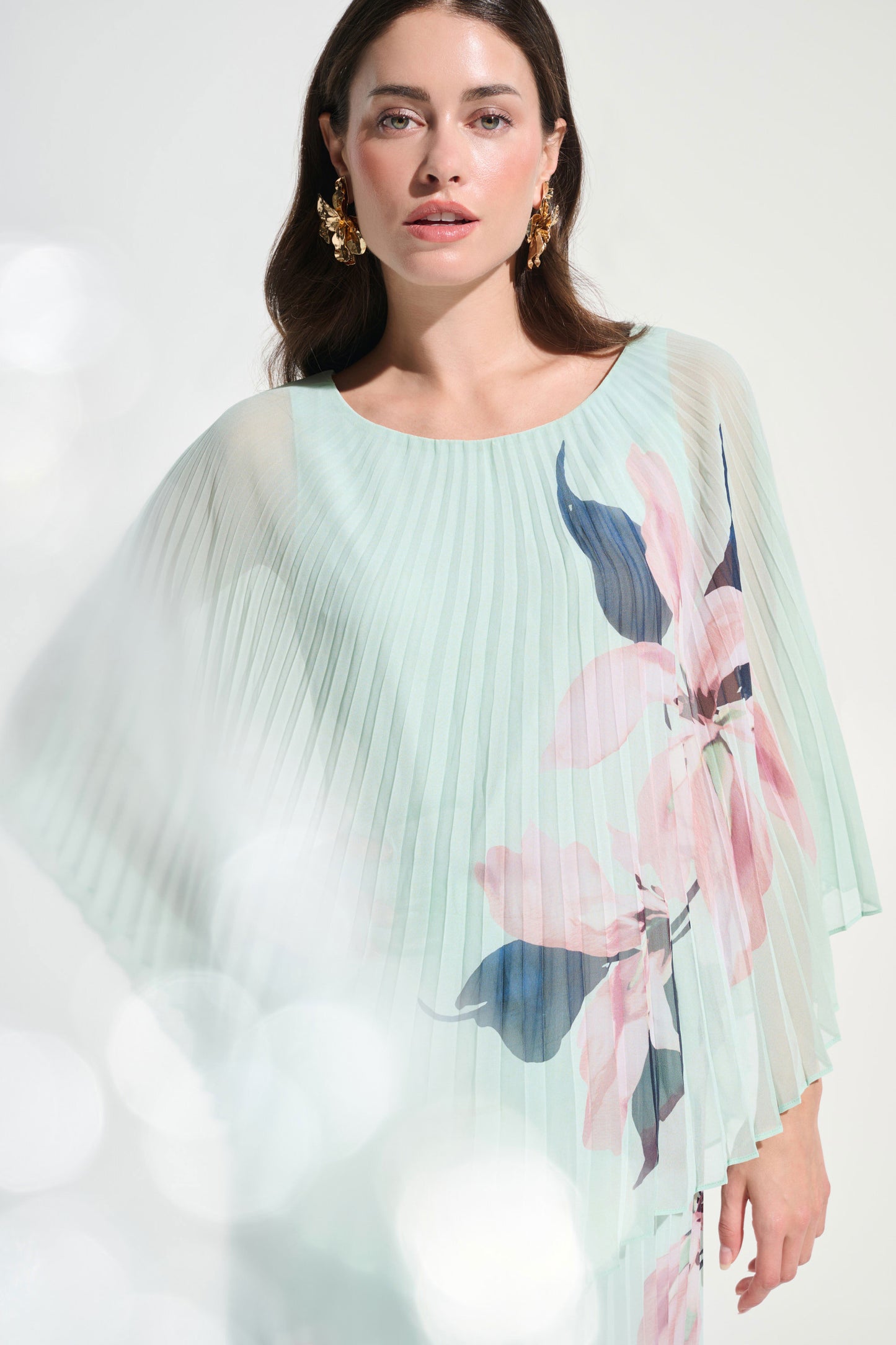 J.R 262724 Signature | Chiffon Floral Print Pleated Poncho Top