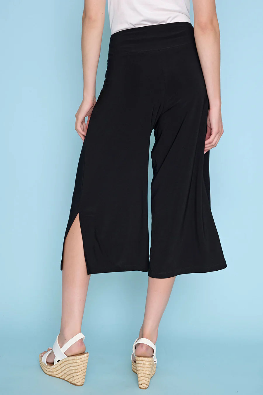 Pic ZY937 Wide-Leg Side-Slit Capri Pants