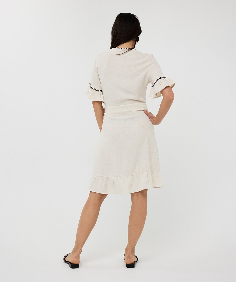 Esq 28218 Linen Contrast Stitch Dress